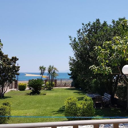 Country House By The Sea !!! Villa Karavomilos  ภายนอก รูปภาพ