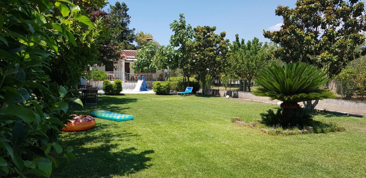 Country House By The Sea !!! Villa Karavomilos  ภายนอก รูปภาพ