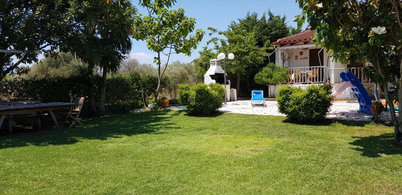 Country House By The Sea !!! Villa Karavomilos  ภายนอก รูปภาพ