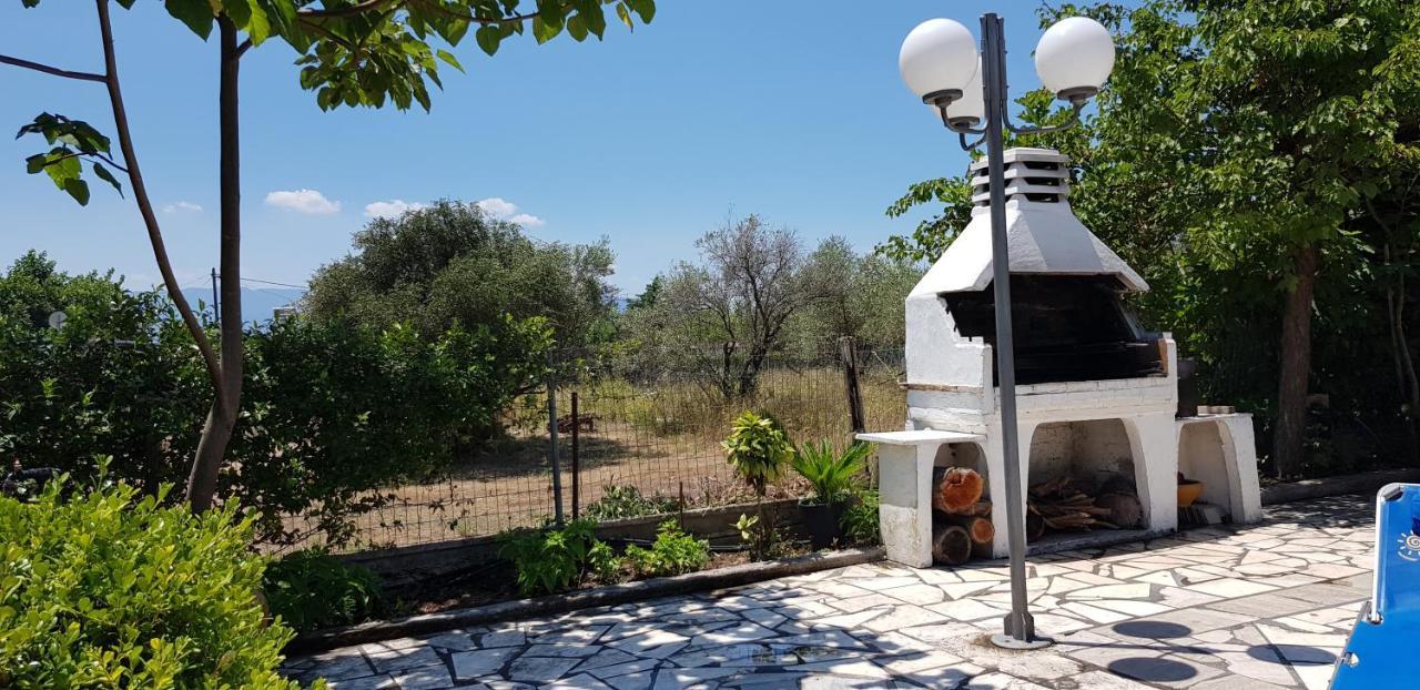 Country House By The Sea !!! Villa Karavomilos  ภายนอก รูปภาพ