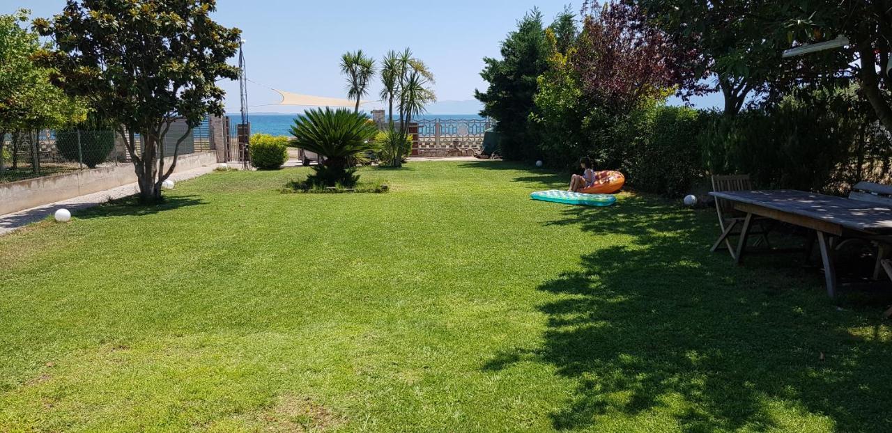 Country House By The Sea !!! Villa Karavomilos  ภายนอก รูปภาพ