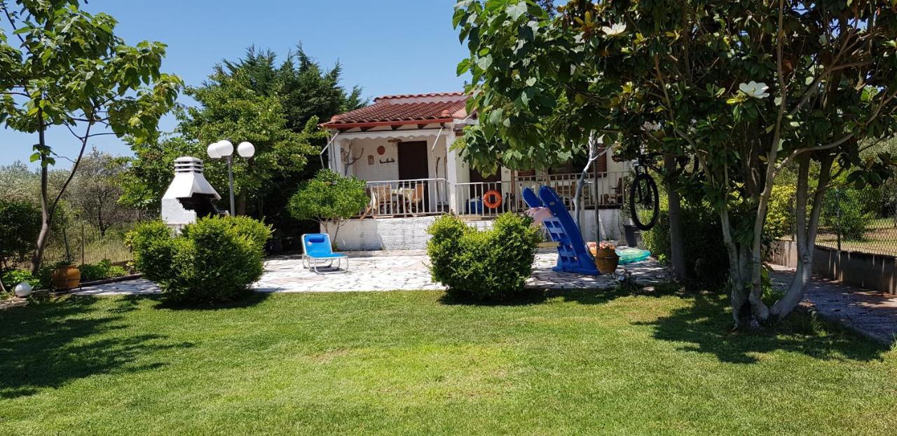 Country House By The Sea !!! Villa Karavomilos  ภายนอก รูปภาพ