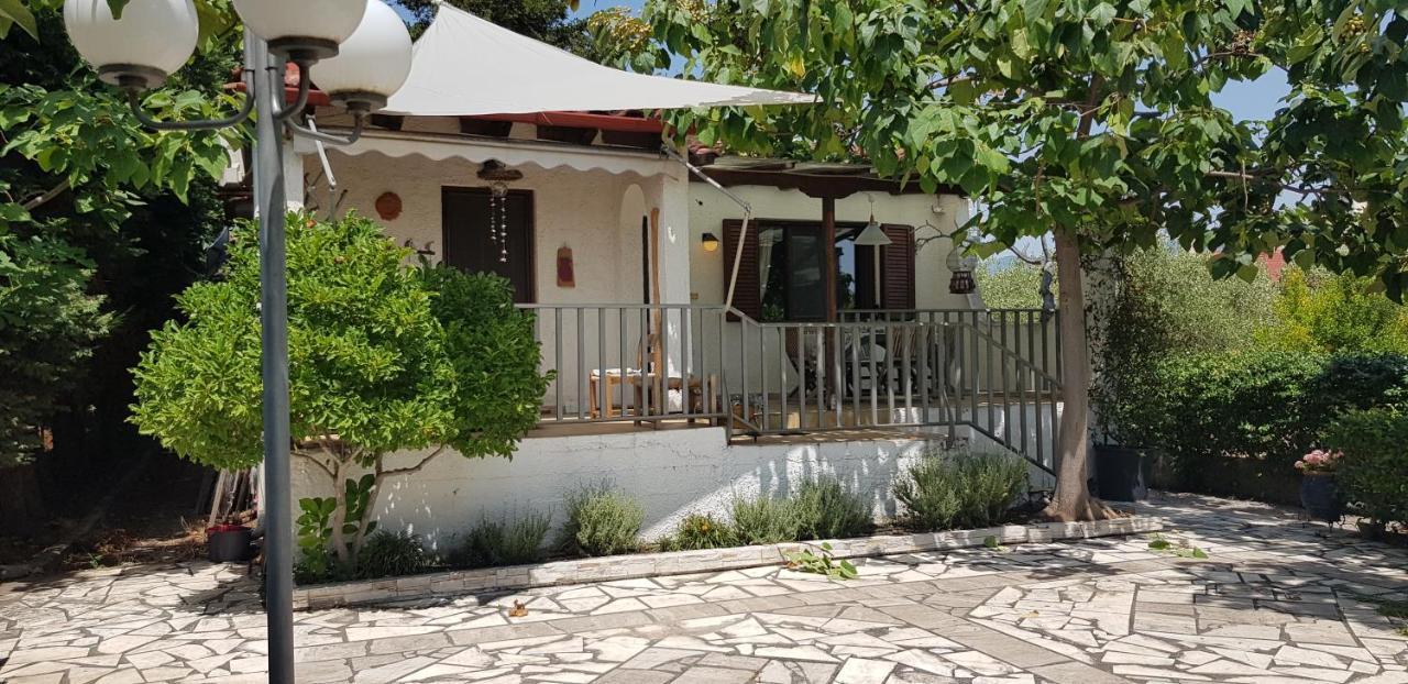Country House By The Sea !!! Villa Karavomilos  ภายนอก รูปภาพ