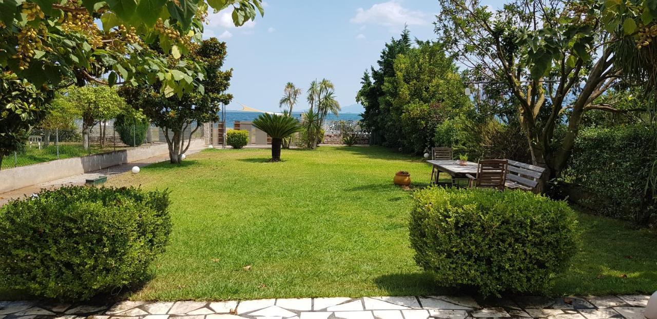 Country House By The Sea !!! Villa Karavomilos  ภายนอก รูปภาพ