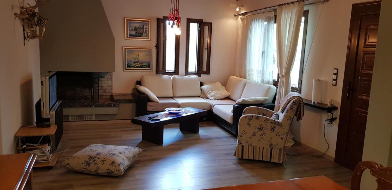 Country House By The Sea !!! Villa Karavomilos  ภายนอก รูปภาพ